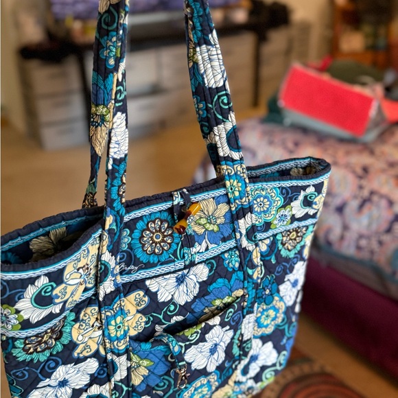 Vera Bradley Blue and Cream Floral Tote - Picture 1 of 15